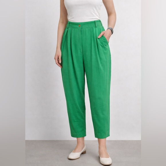 Vintage Pants - Vintage pleats kelly Green cropped Pants size 42